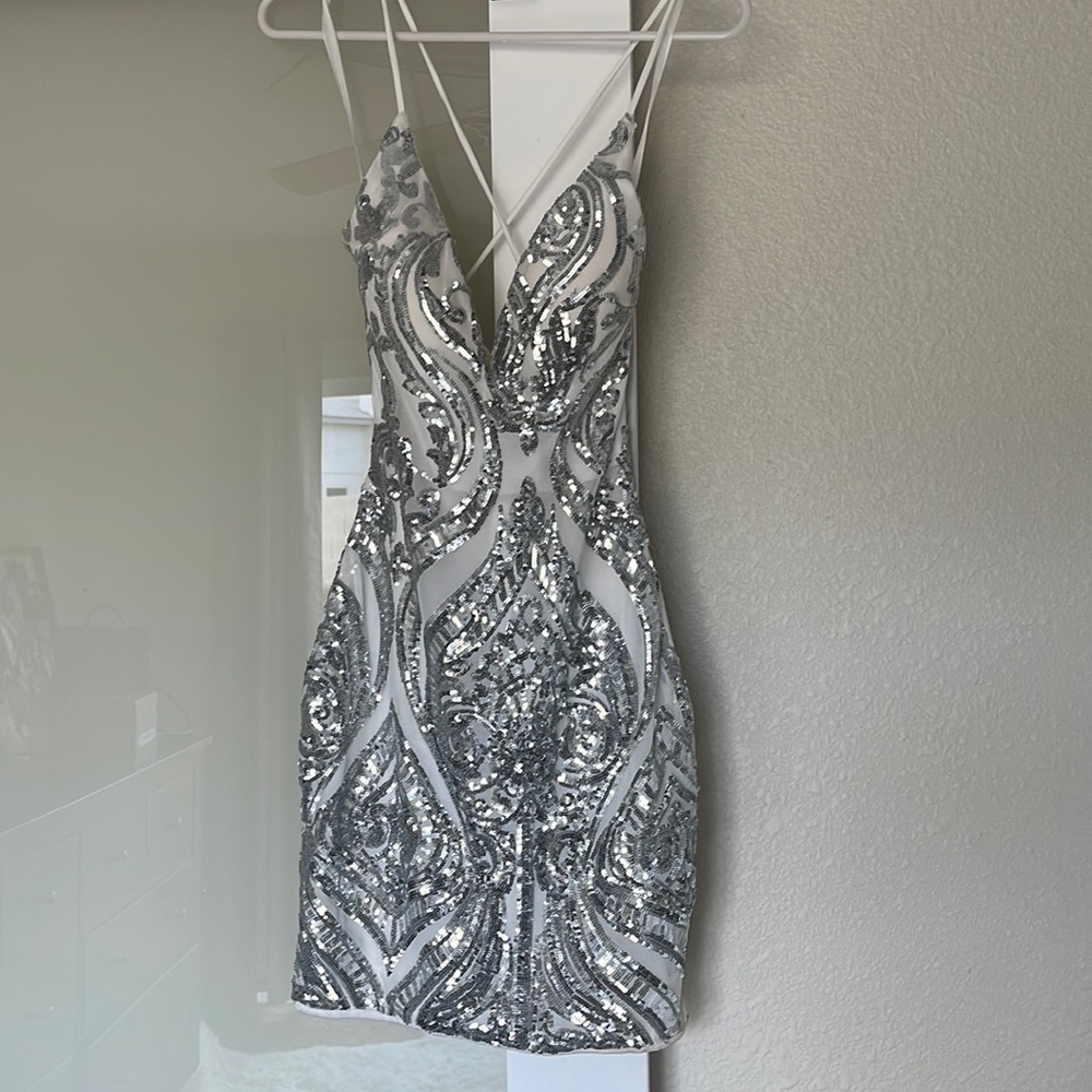 Short Bodycon - White Dress - Windsor - Bridal Shower - Prom